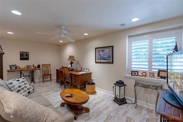 $650,000 | 84 Beacon Hill Drive, Lake Ozark, MO 65049