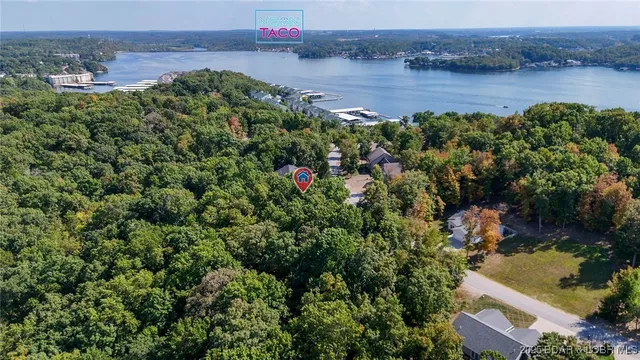 $650,000 | 84 Beacon Hill Drive, Lake Ozark, MO 65049