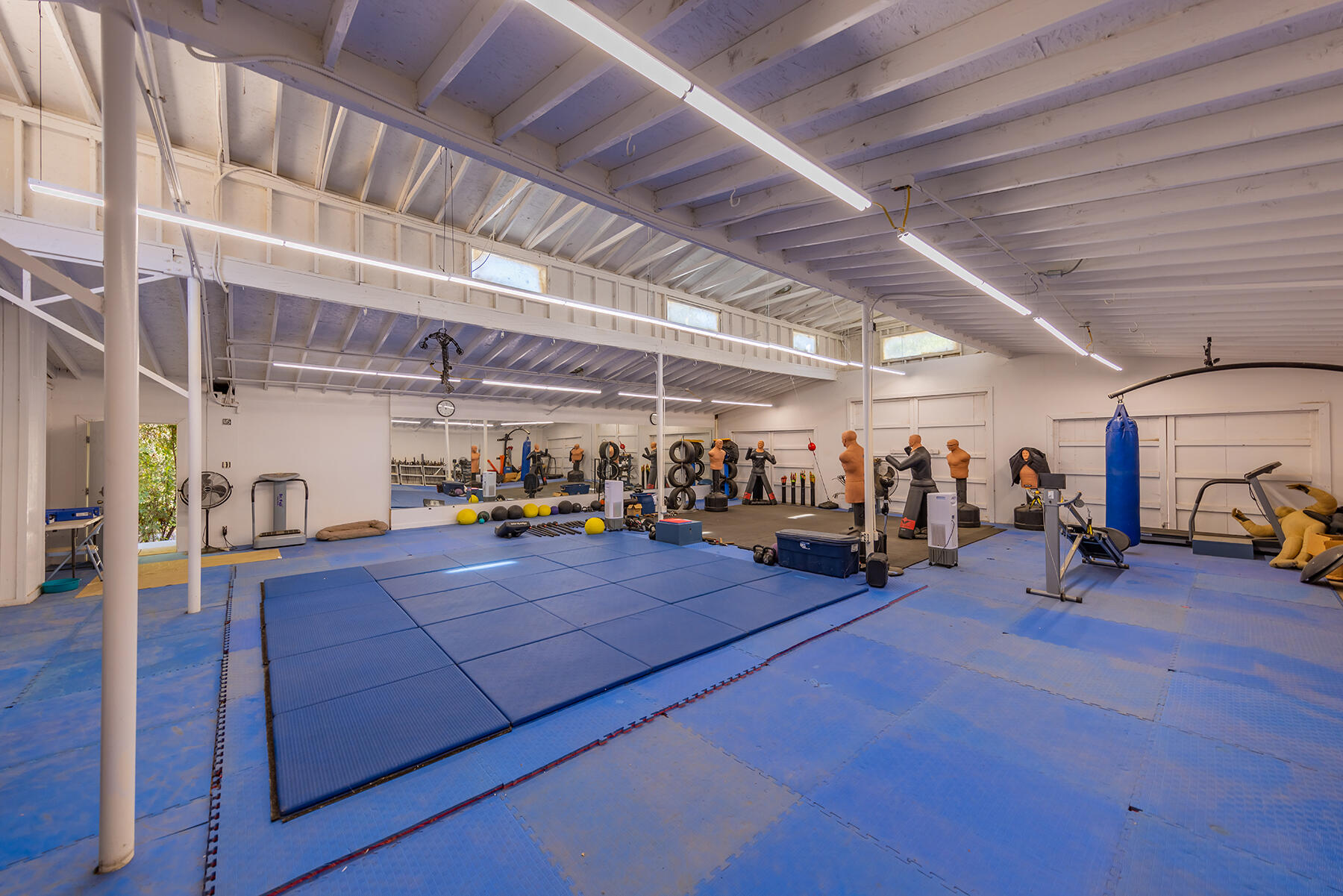 10480 Creek Road Oak View, CA 93022 - Photo 47 of 52 a view of a garage with storage