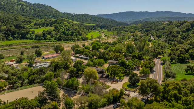$6,500,000 | 10480 Creek Road, Oak View, CA 93022