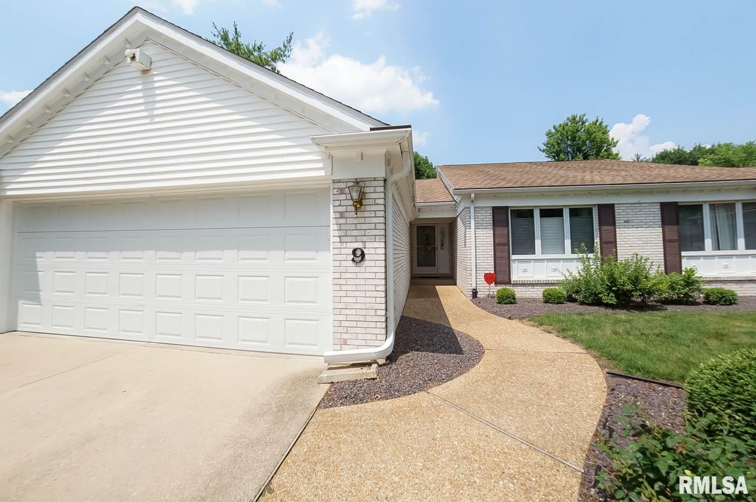 9 Turnberry Place Springfield, IL 62704 - Photo 1 of 46 Gallery Image 1