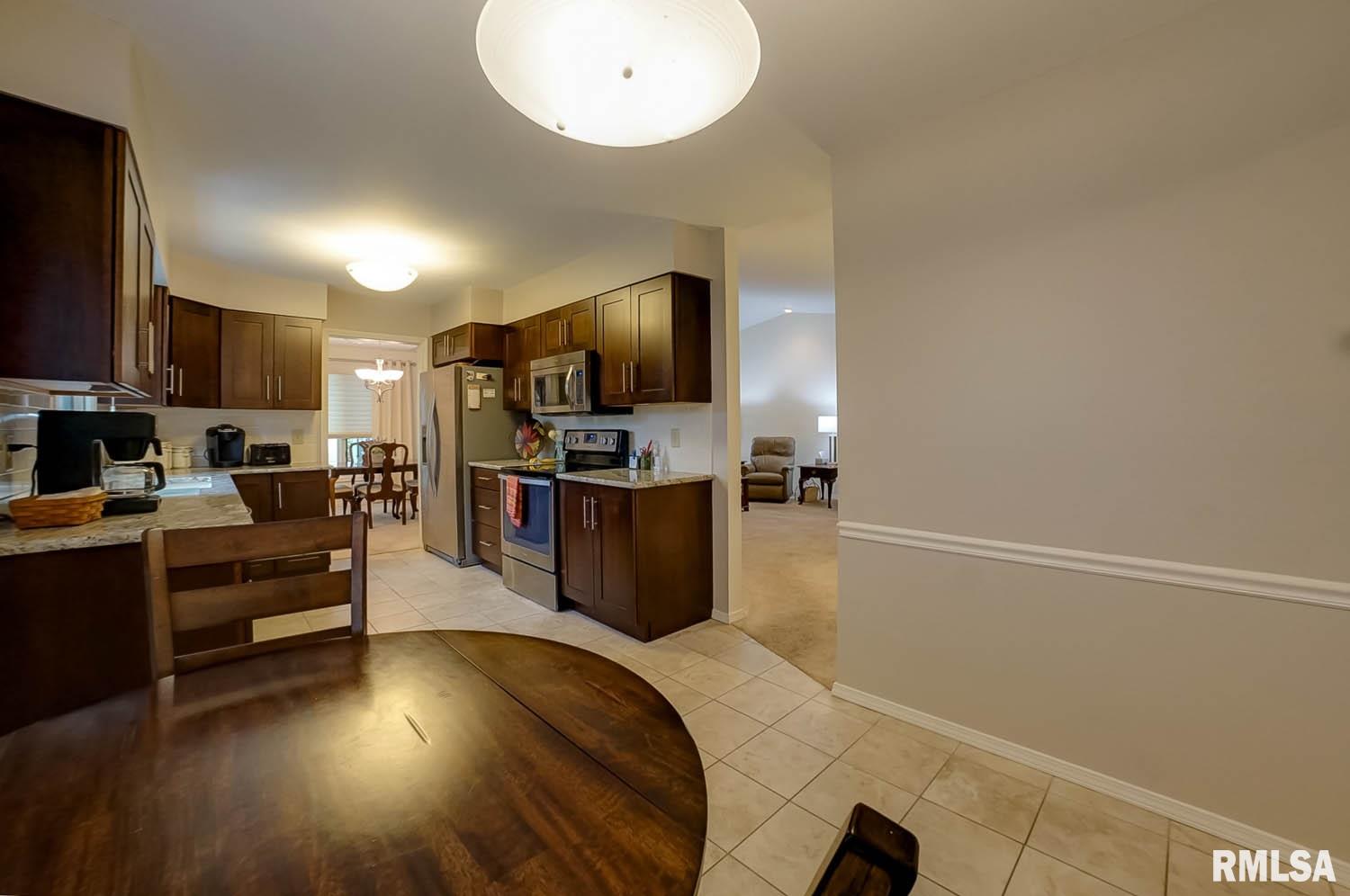 9 Turnberry Place Springfield, IL 62704 - Photo 13 of 46 Gallery Image 13