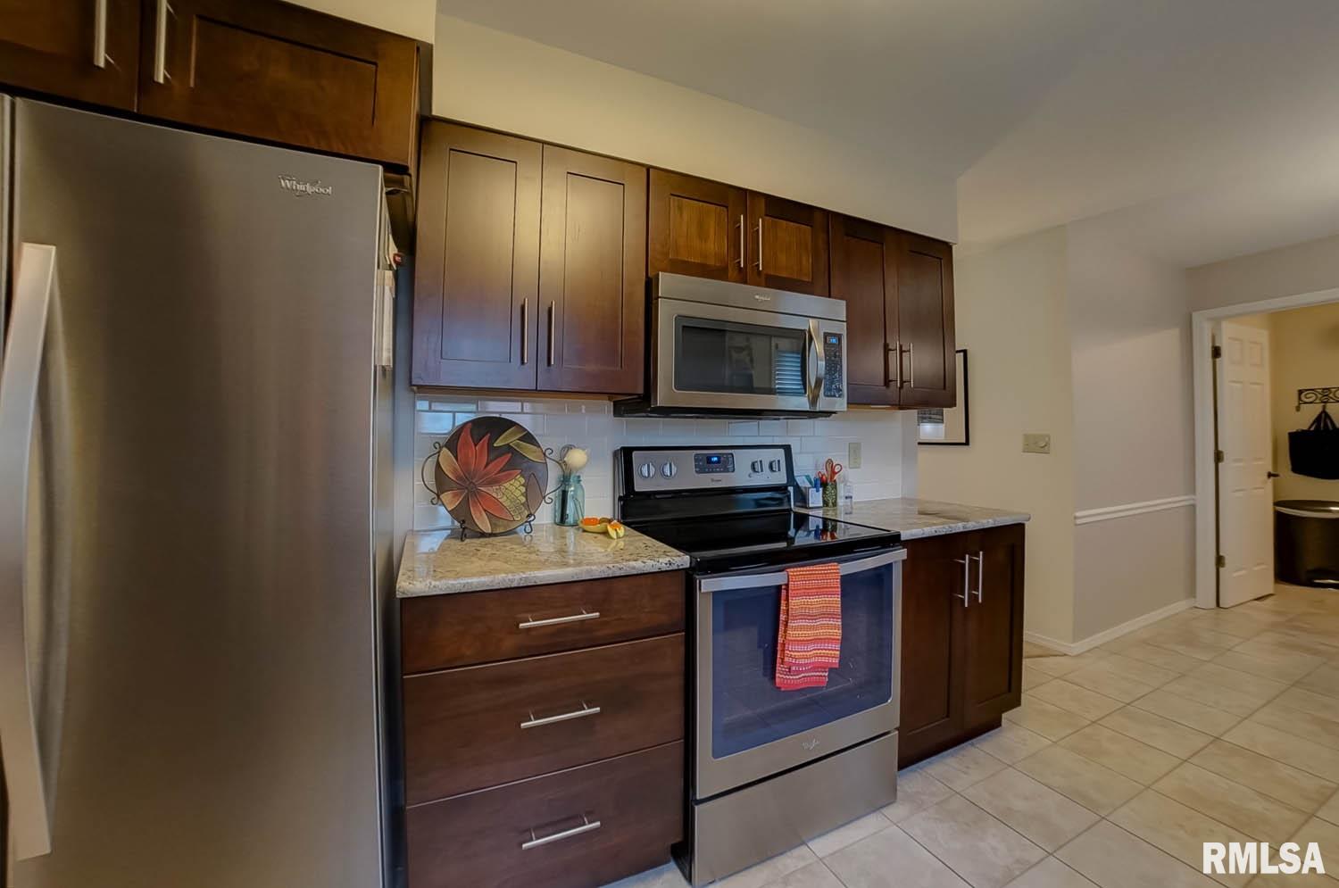 9 Turnberry Place Springfield, IL 62704 - Photo 15 of 46 Gallery Image 15
