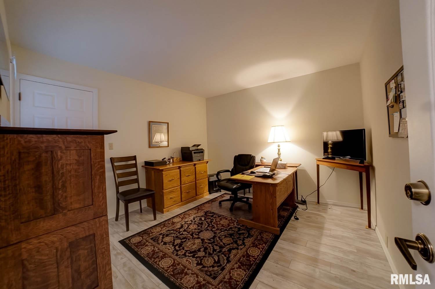 9 Turnberry Place Springfield, IL 62704 - Photo 35 of 46 Gallery Image 35