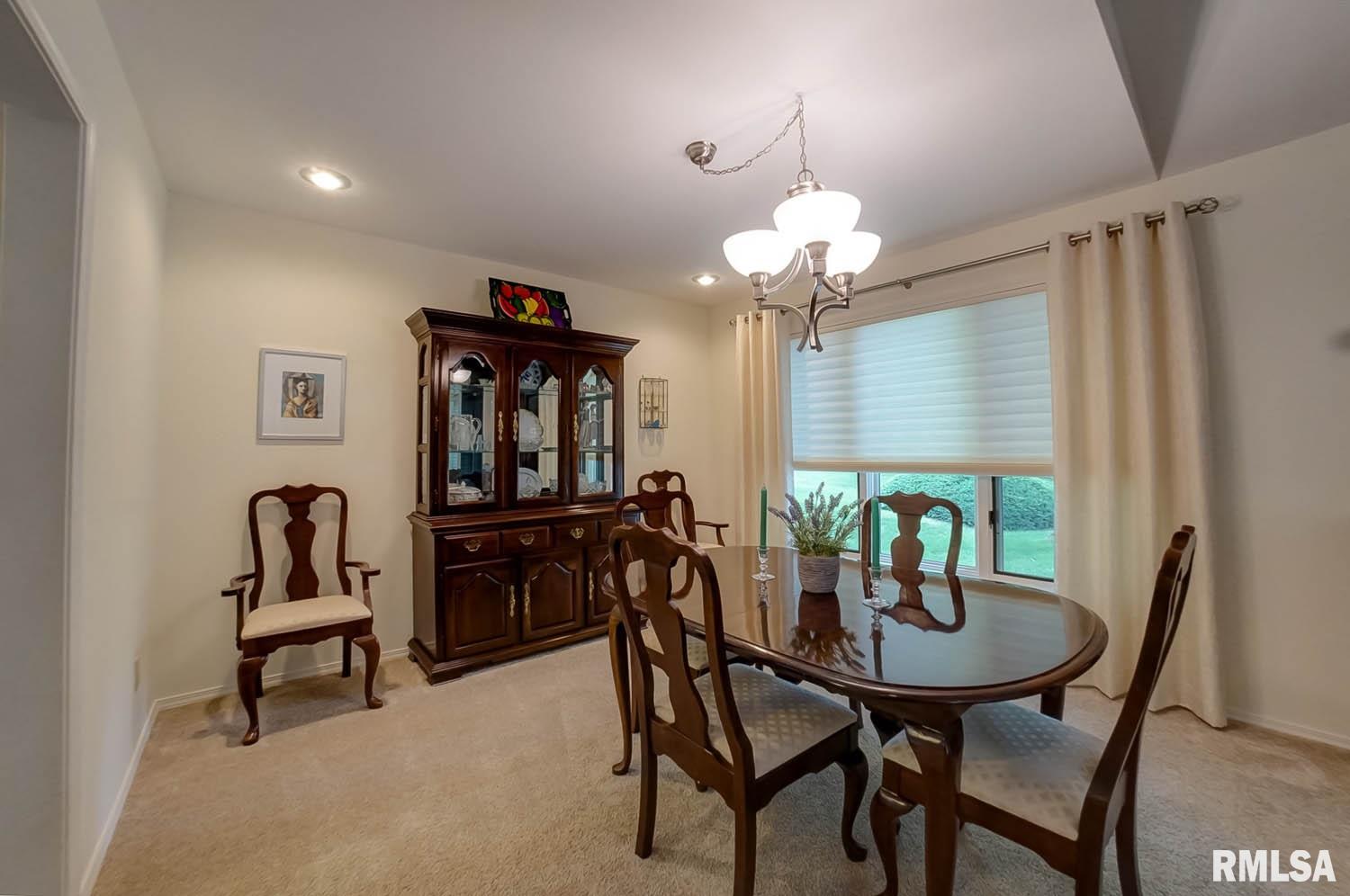 9 Turnberry Place Springfield, IL 62704 - Photo 9 of 46 Gallery Image 9