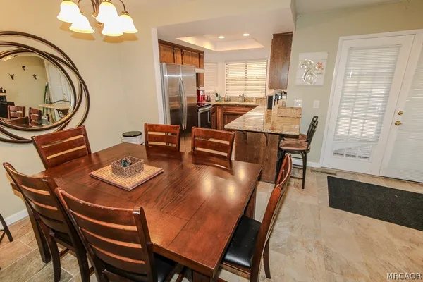 $2,000 | 569 Summit Boulevard, Unit 8, Big Bear Lake, CA 92315