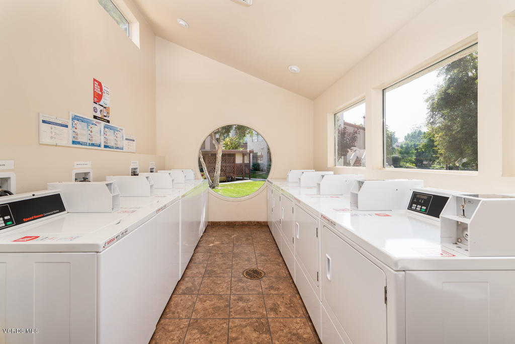 1730 Sinaloa Road, Unit 312 Simi Valley, CA 93065 - Photo 21 of 24 a very nice looking room with a large window