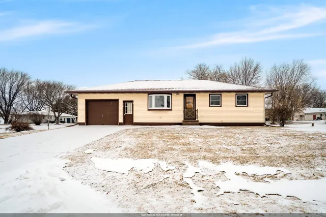 $234,000 | 680 Glendale Avenue, Oshkosh, WI 54901
