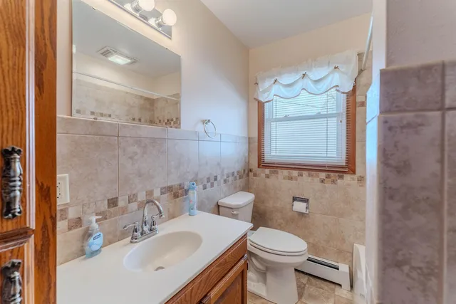 $234,000 | 680 Glendale Avenue, Oshkosh, WI 54901