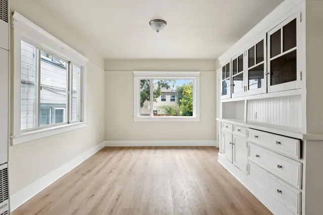 $624,999 | 729 40th Street, Oakland, CA 94609