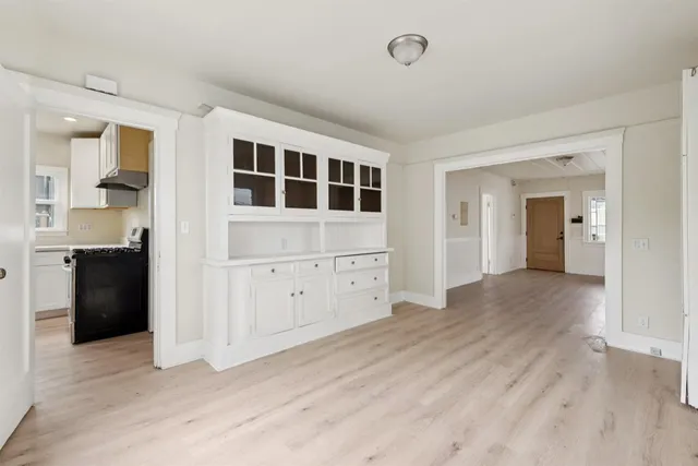 $624,999 | 729 40th Street, Oakland, CA 94609