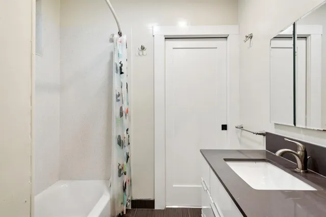 $624,999 | 729 40th Street, Oakland, CA 94609