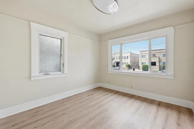 $624,999 | 729 40th Street, Oakland, CA 94609