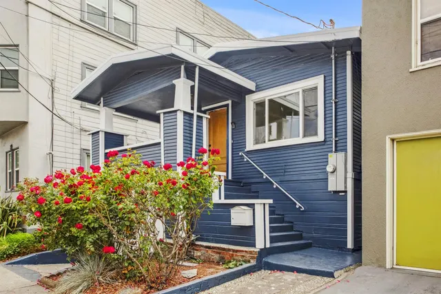 $624,999 | 729 40th Street, Oakland, CA 94609