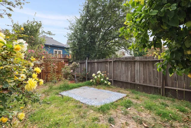 $624,999 | 729 40th Street, Oakland, CA 94609