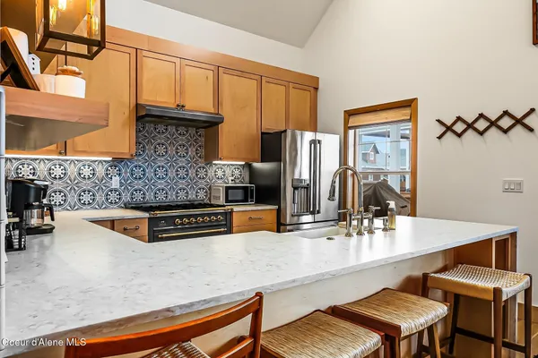 $649,000 | 20 Hitchcock Drive, Dover, ID 83825