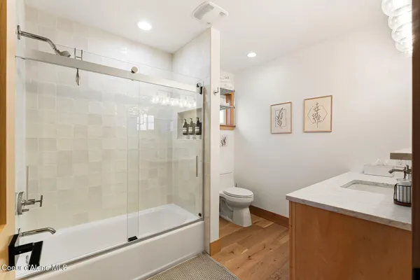 $649,000 | 20 Hitchcock Drive, Dover, ID 83825