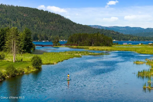 $649,000 | 20 Hitchcock Drive, Dover, ID 83825