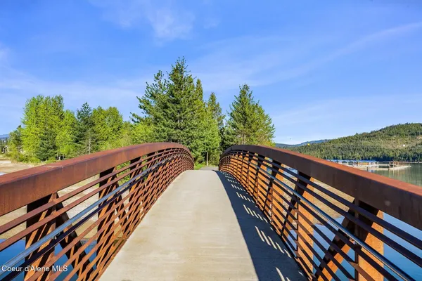 $649,000 | 20 Hitchcock Drive, Dover, ID 83825