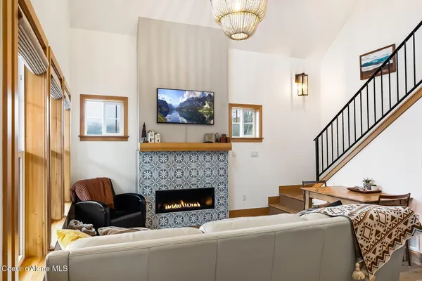 $649,000 | 20 Hitchcock Drive, Dover, ID 83825