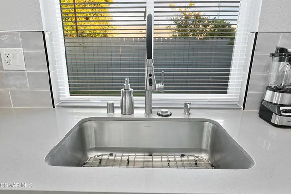 $3,500 | 221 Dryden Street, Thousand Oaks, CA 91360