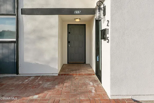 $3,500 | 221 Dryden Street, Thousand Oaks, CA 91360