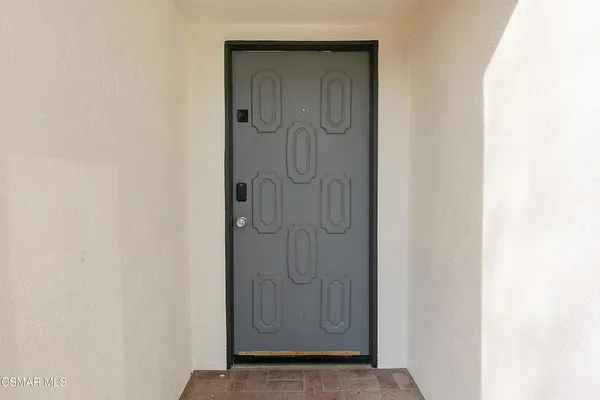 $3,500 | 221 Dryden Street, Thousand Oaks, CA 91360