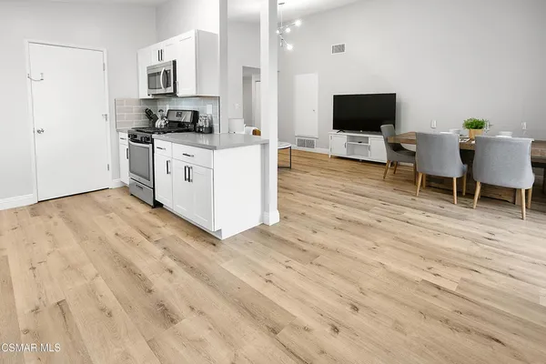 $3,500 | 221 Dryden Street, Thousand Oaks, CA 91360