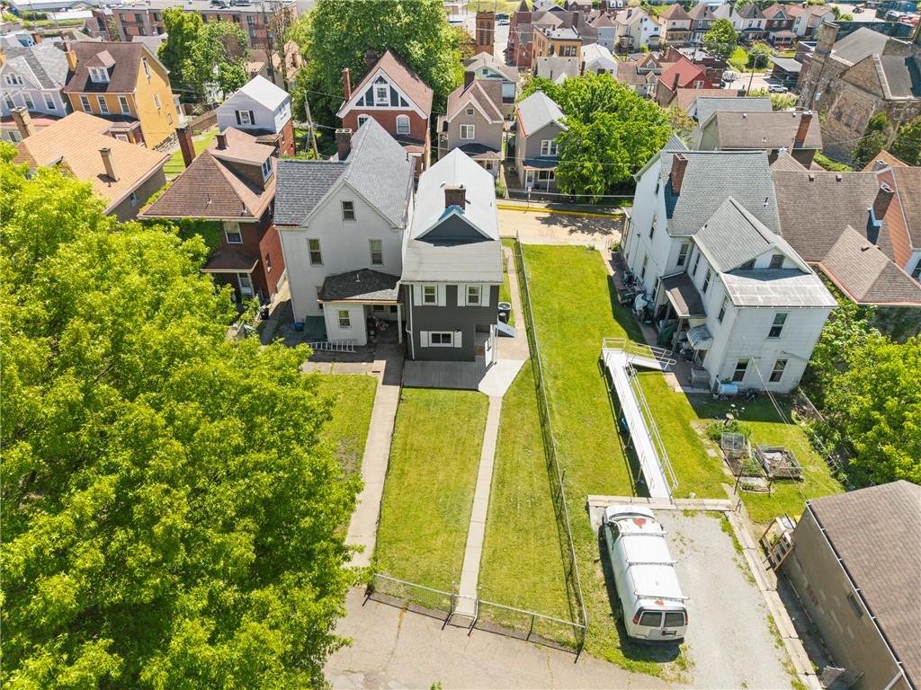 756 Mary Street McKees Rocks, PA 15136 - Photo 3 of 35