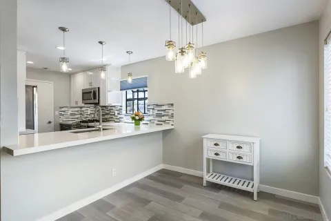 $549,000 | 1059 Shadowridge Drive, Unit 7, Vista, CA 92081