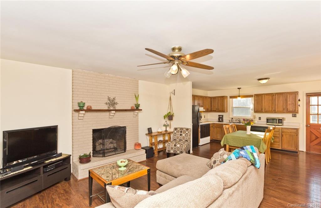 46 Moss Road Weaverville, NC 28787 - Photo 2 of 24 Gallery Image 2