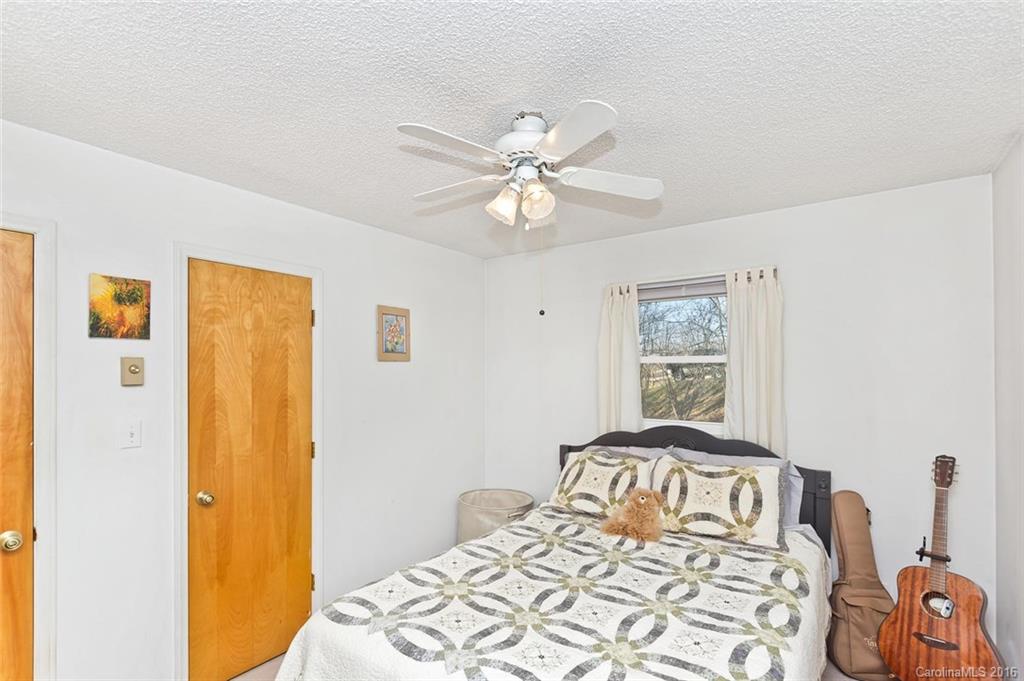 46 Moss Road Weaverville, NC 28787 - Photo 13 of 24 Gallery Image 13
