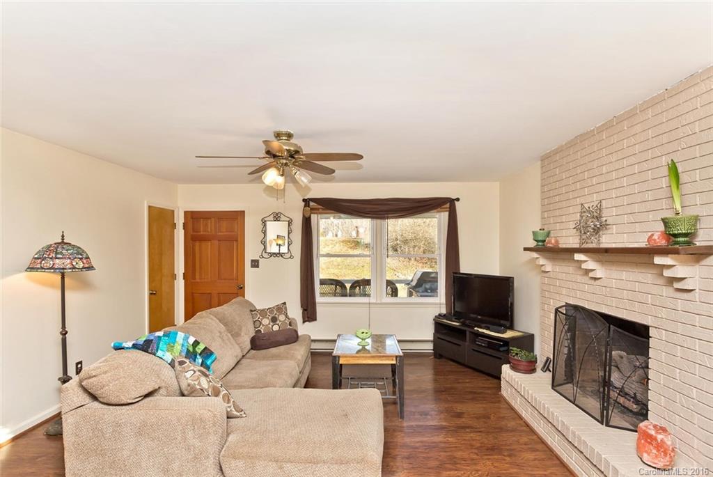46 Moss Road Weaverville, NC 28787 - Photo 4 of 24 Gallery Image 4