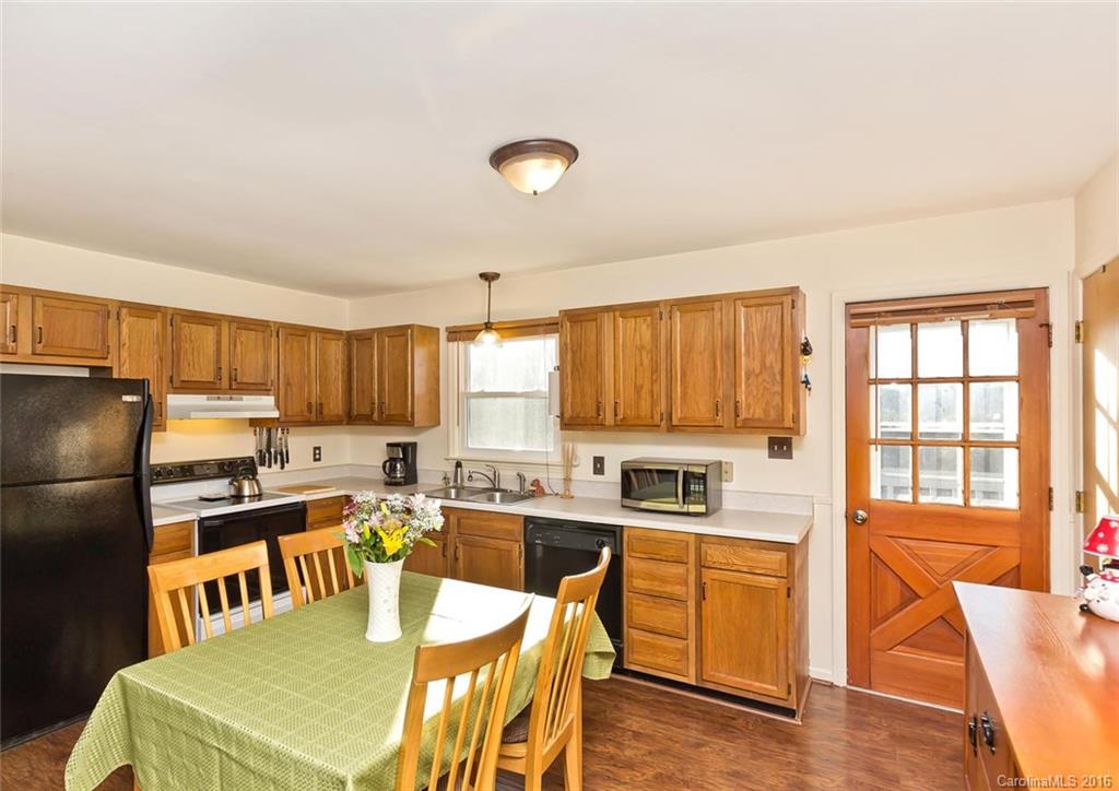 46 Moss Road Weaverville, NC 28787 - Photo 6 of 24 Gallery Image 6