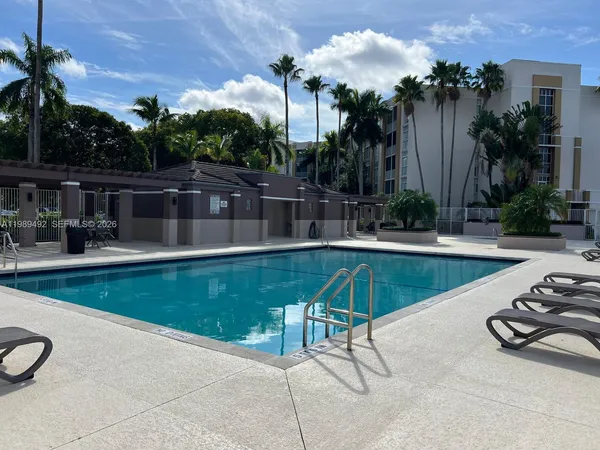 $4,000 | 9755 Northwest 52nd Street, Unit 216, Doral, FL 33178