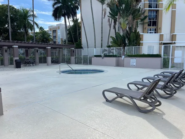 $4,000 | 9755 Northwest 52nd Street, Unit 216, Doral, FL 33178