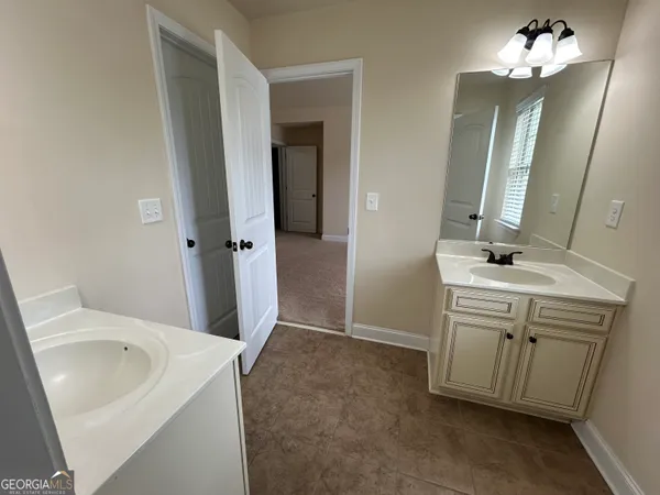$2,750 | 2942 Dobbs Court, Buford, GA 30519