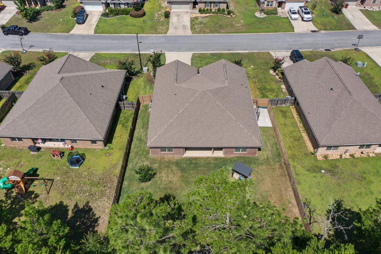 352 Merlin Court Crestview, FL 32539 - Photo 47 of 59 50-50