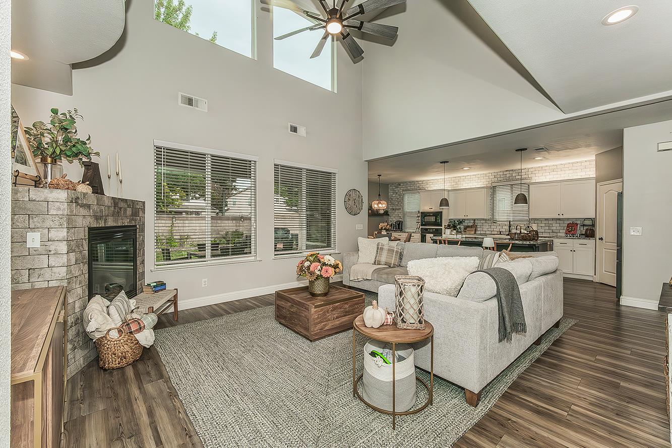 1175 Applegate Avenue Clovis, CA 93611 - Photo 10 of 65