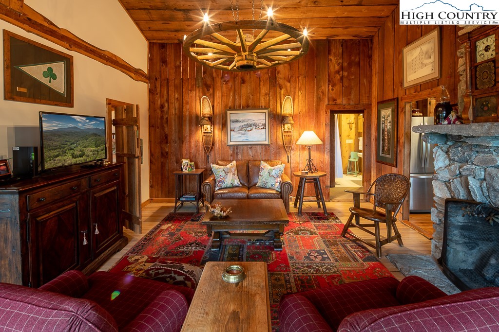 160 Azalea Hill Boone, NC 28607 - Photo 11 of 48 Gallery Image 11