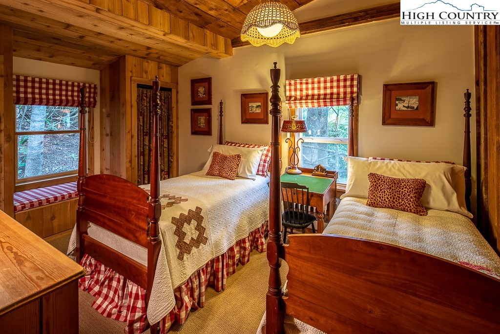 160 Azalea Hill Boone, NC 28607 - Photo 32 of 48 Gallery Image 32