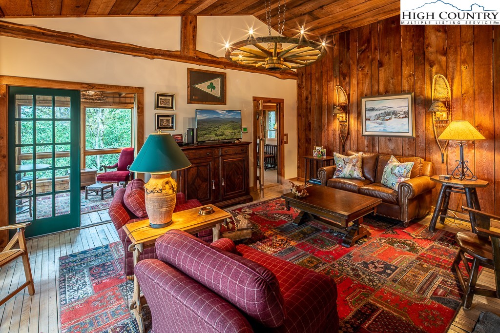 160 Azalea Hill Boone, NC 28607 - Photo 10 of 48 Gallery Image 10