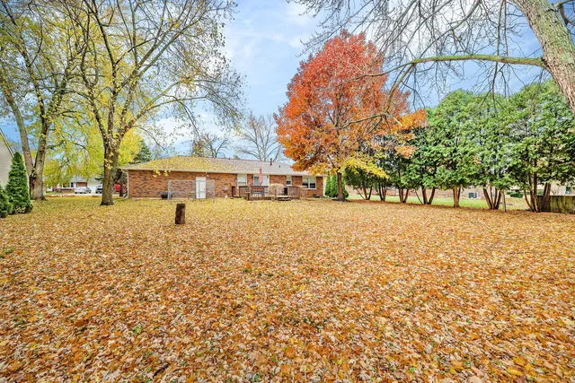 $344,500 | 223 Pleasure Drive, Yorkville, IL 60560