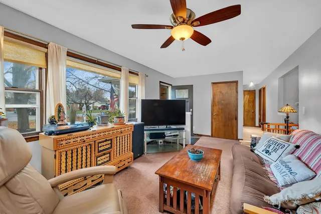 $344,500 | 223 Pleasure Drive, Yorkville, IL 60560