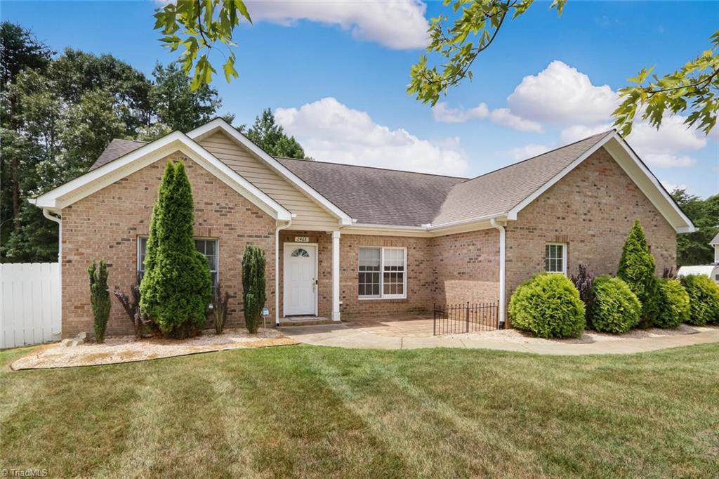 2468 Willard Road High Point, NC 27265 - Photo 6 of 25