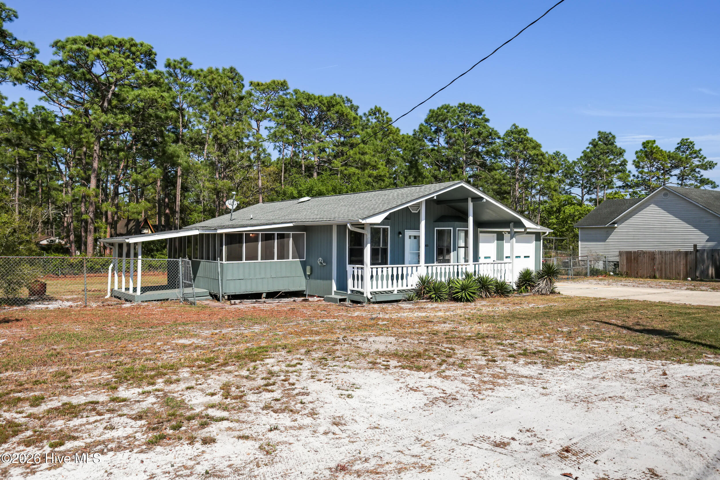 1021 Filmore Road Southport, NC 28461 - Photo 3 of 88 Front of home