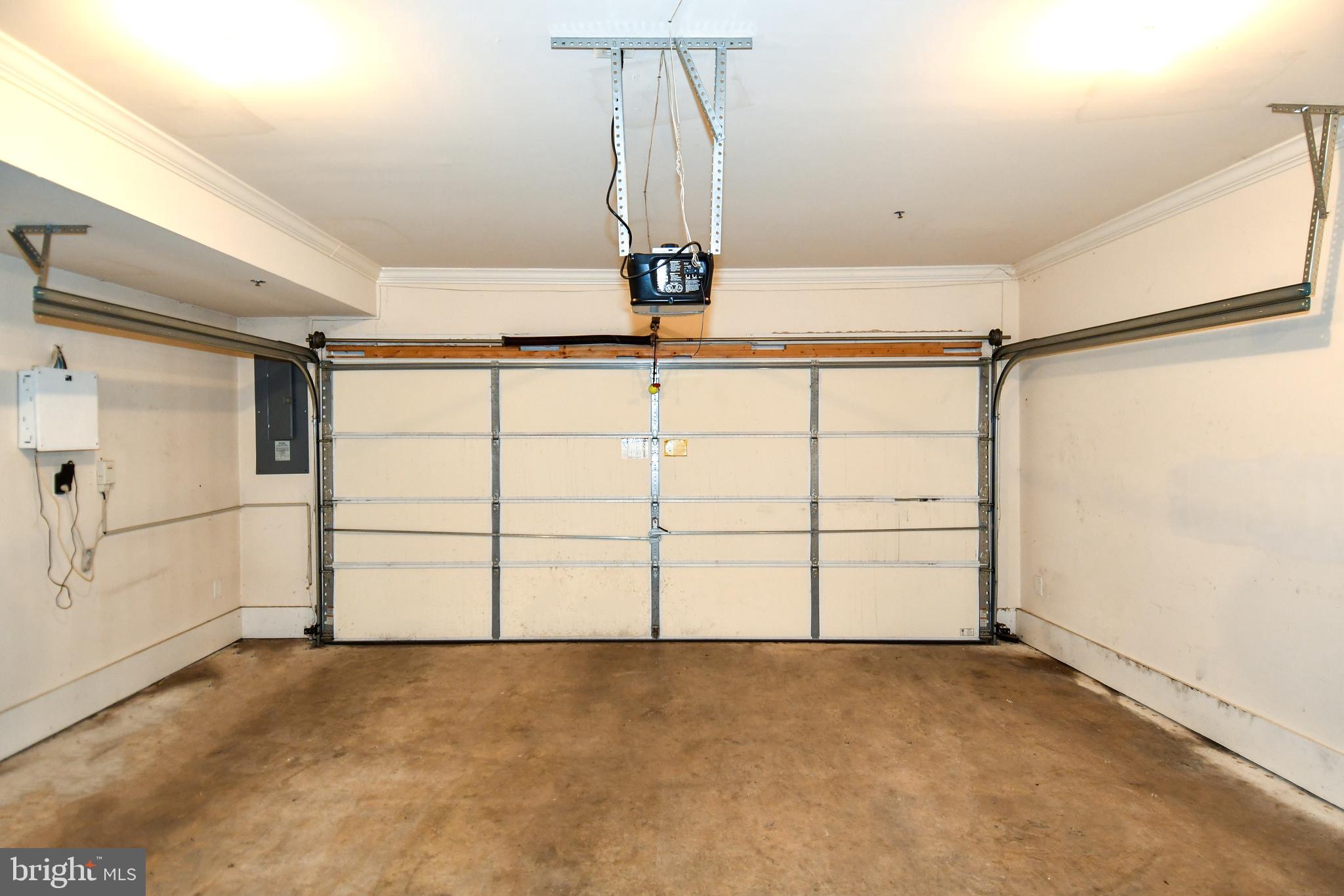 589 Cedar Spring Street Gaithersburg, MD 20877 - Photo 37 of 43 2 Car Garage