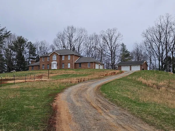 $895,000 | 4670 Brookridge Road, Hardy, VA 24101