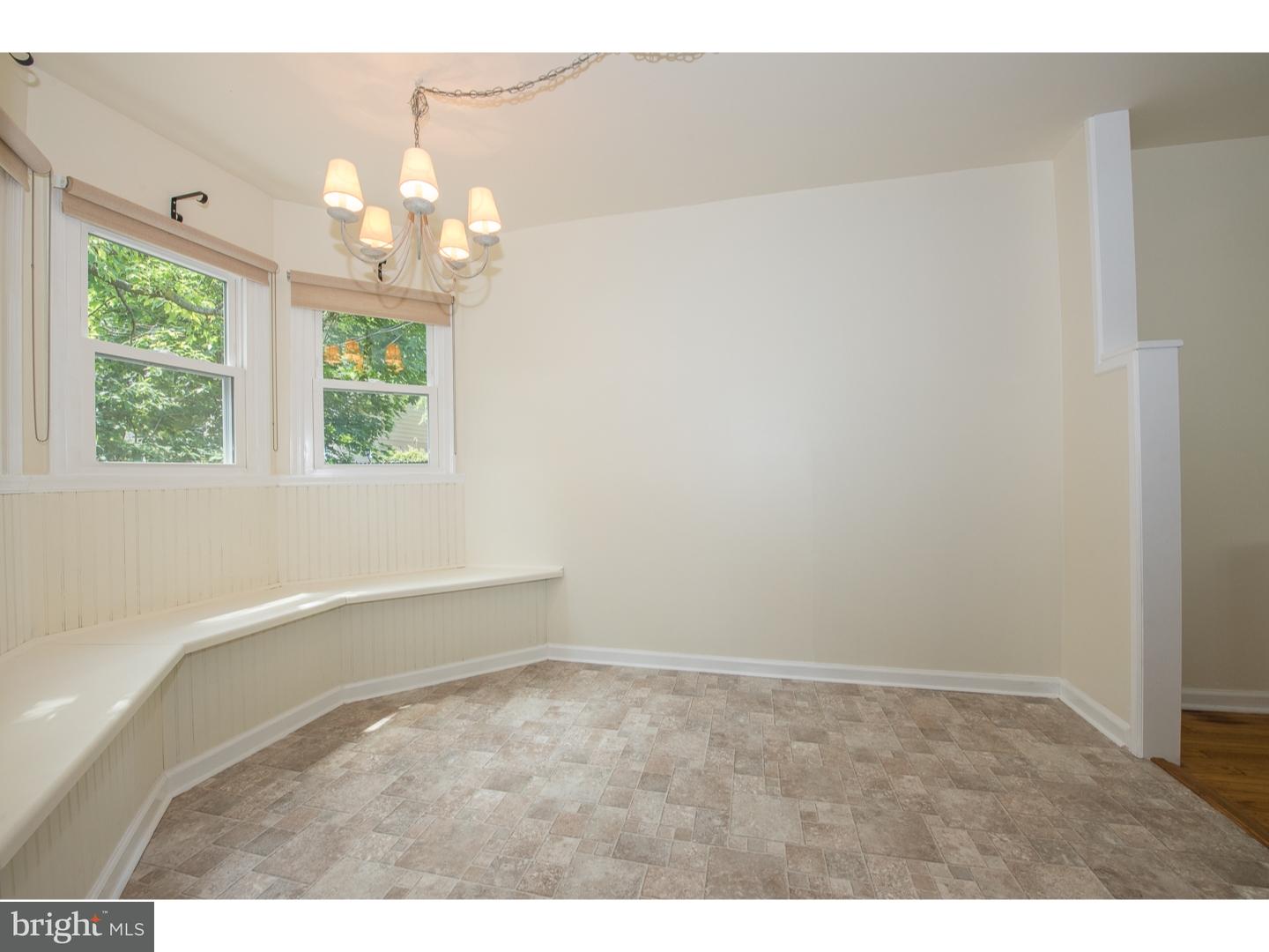 738 Surrey Road Aldan, PA 19018 - Photo 7 of 25 Dining Room