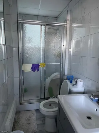 $2,000 | 119 Buffalo Avenue, Unit 3, Paterson, NJ 07503